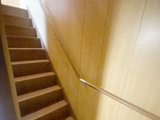 内装リフォーム 安全に昇り降りできる傾斜を緩やかにした階段
