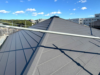 外壁・屋根リフォーム 断熱性を高め、2階の暑さを軽減した屋根